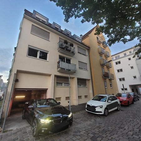 City Center - 4 Room Apartment With Kitchen And 2 Bathrooms Nürnberg Eksteriør bilde